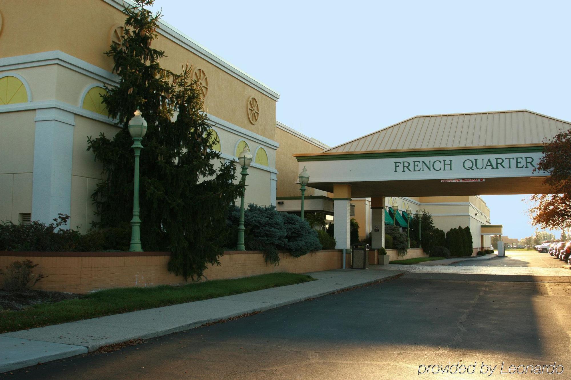 Holiday Inn Perrysburg French Quarter 外观 照片